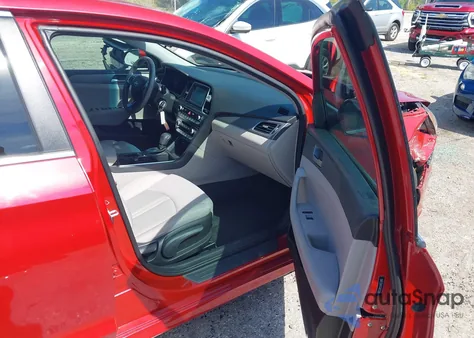 2018 Hyundai Sonata Se из США, поврежденный, VIN 5NPE24AF1JH623089